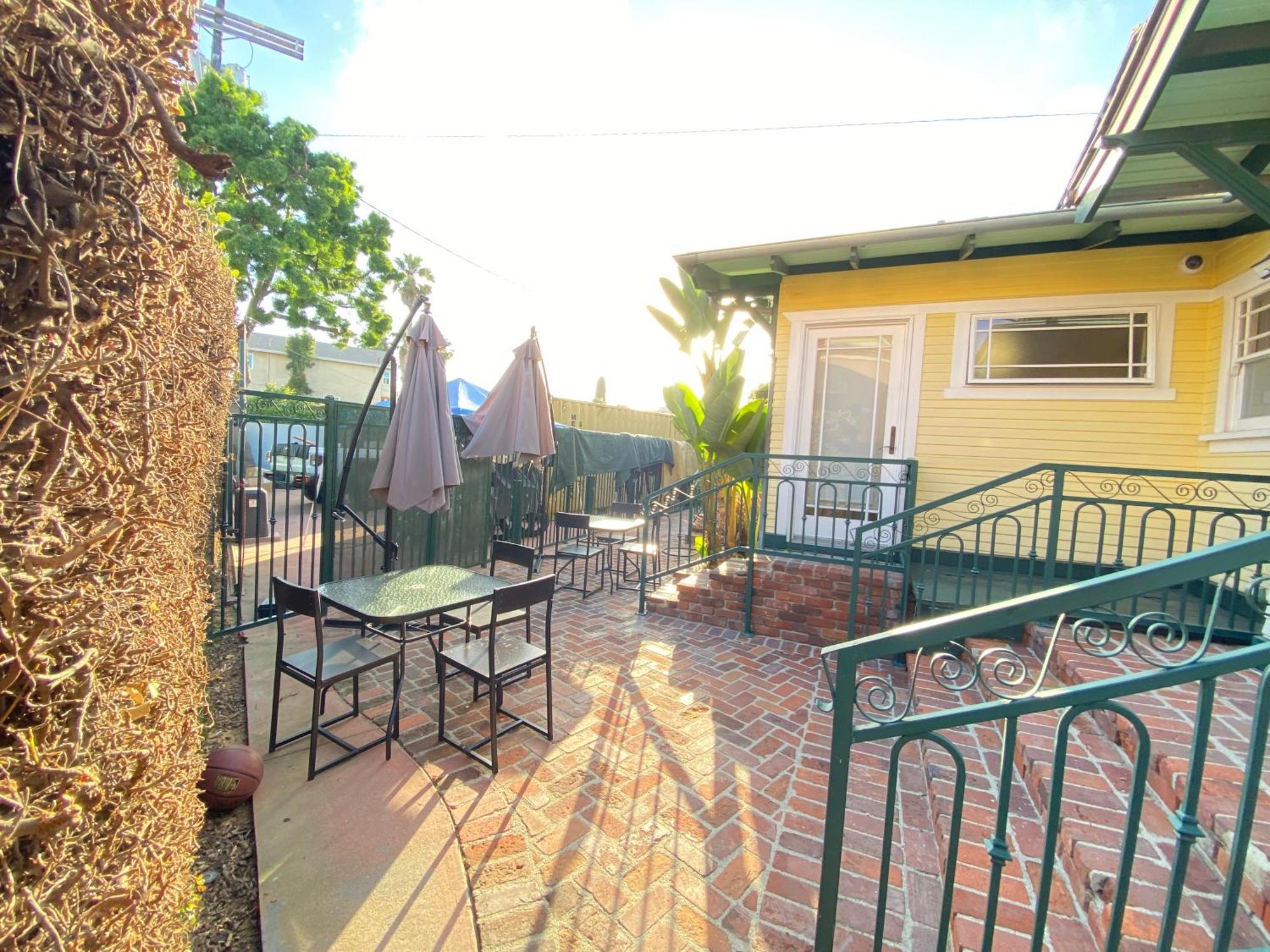 Venice Beach International Traveler Guest house Los Angeles