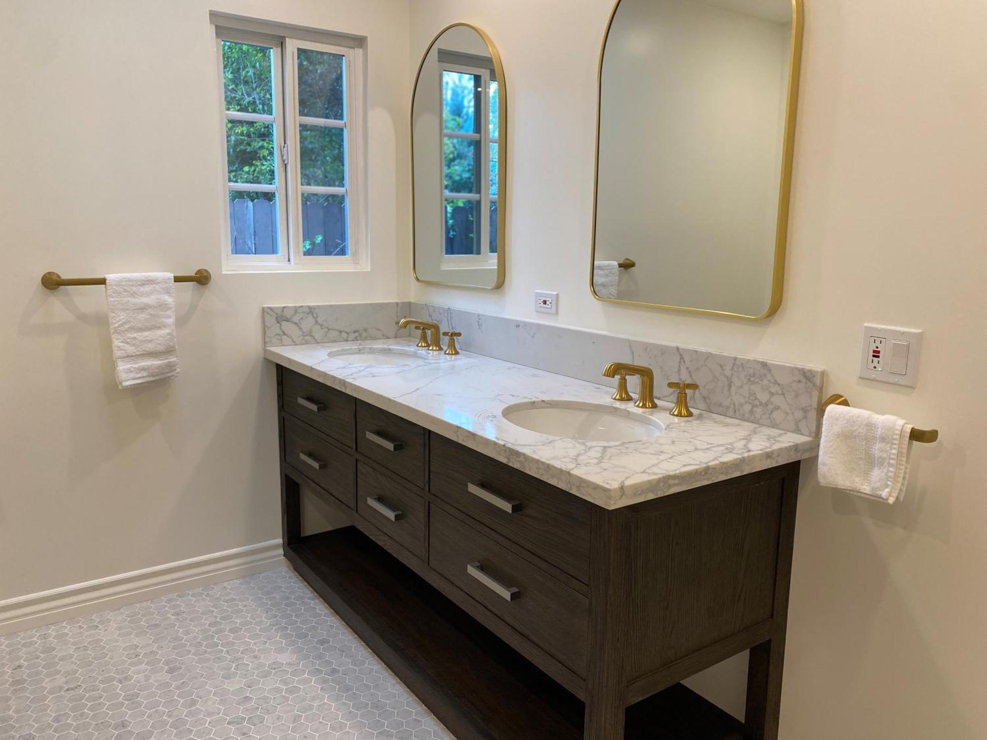 With Private Entry And Large Pool * Los Angeles