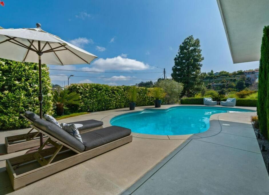 Villa Hollywood Hills Oasis: The Ultimate Luxury Retreat Los Angeles