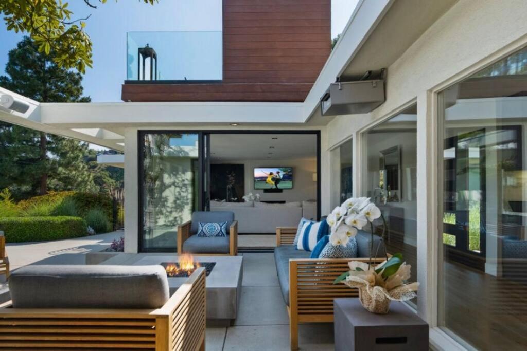Villa Hollywood Hills Oasis: The Ultimate Luxury Retreat *