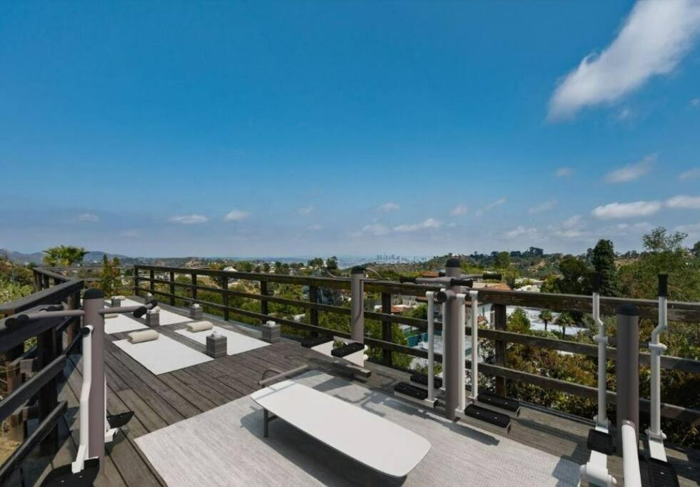 Villa Hollywood Hills Oasis: The Ultimate Luxury Retreat Los Angeles