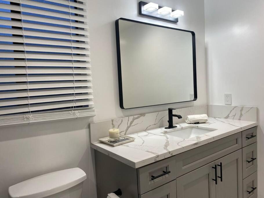 Located In The Heart Of The West Side Los Angeles