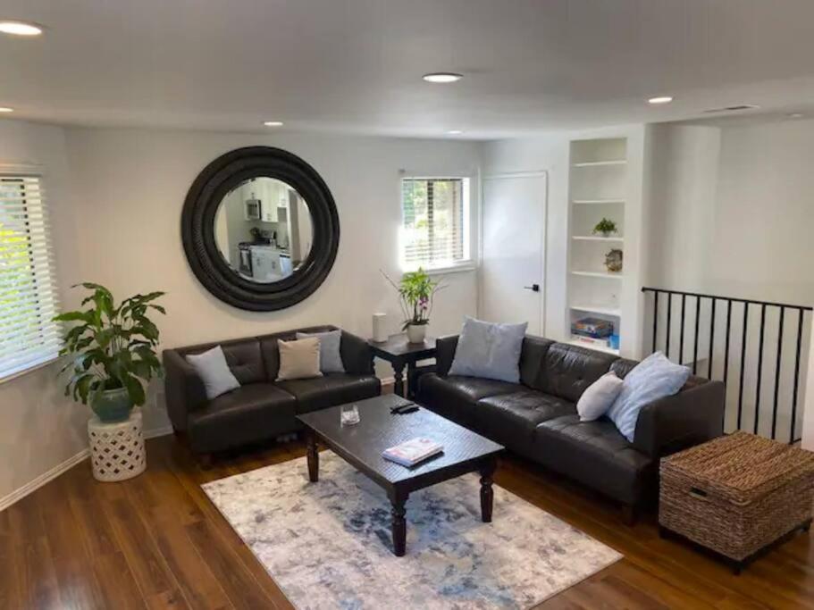 Apartment Located In The Heart Of The West Side *