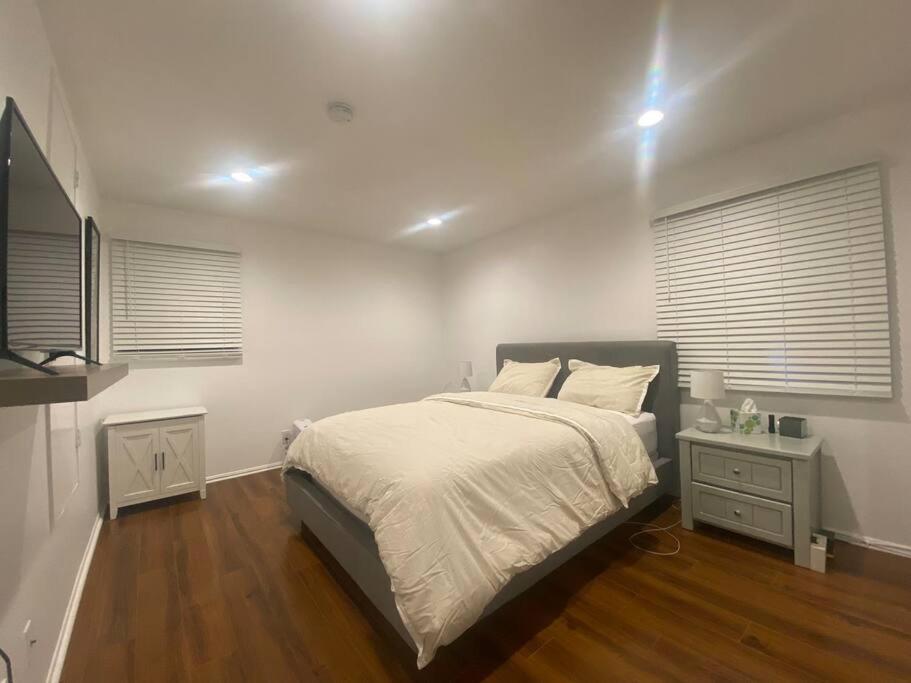 Located In The Heart Of The West Side Apartment