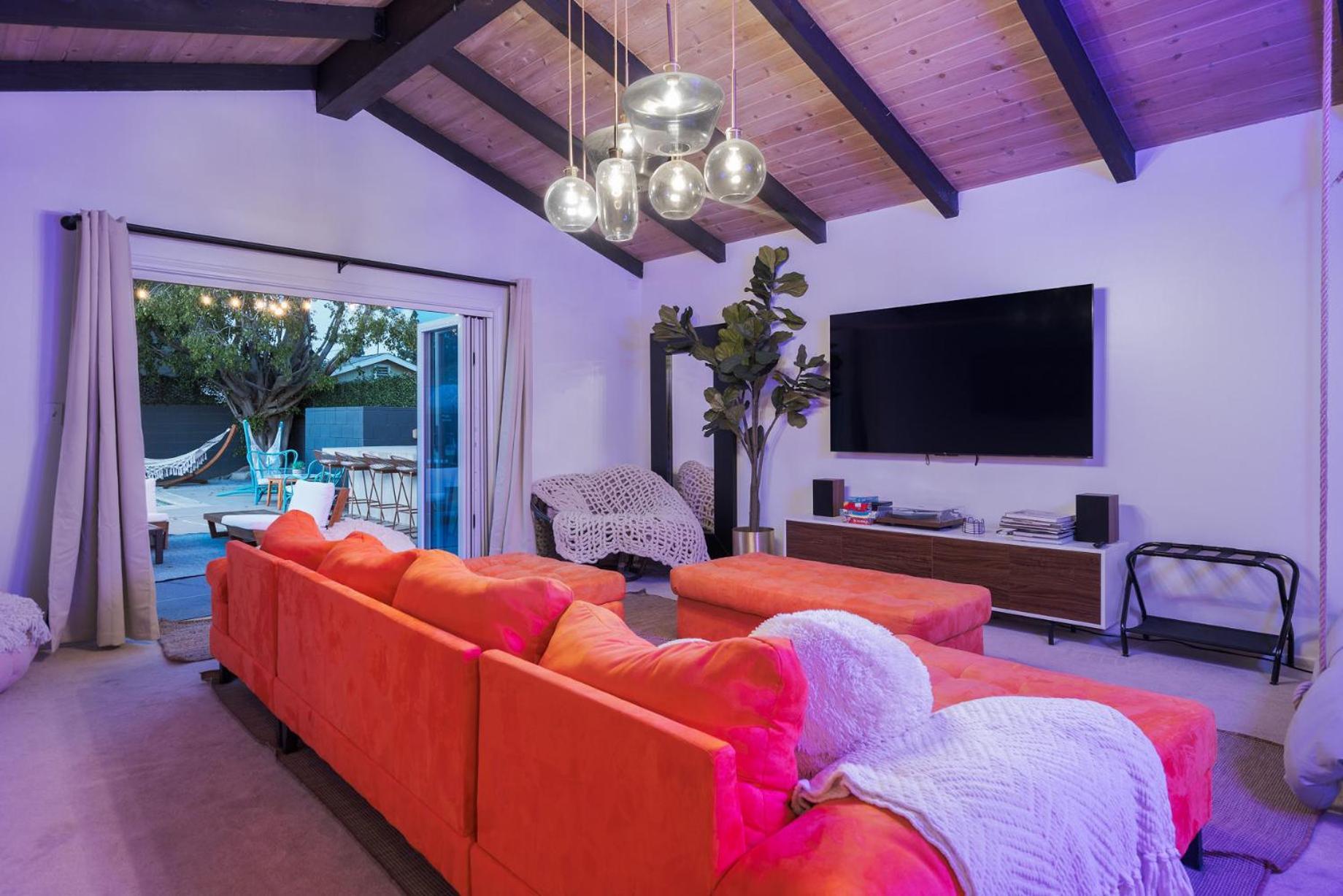 Angel&Rose Universal Hollywood Heated Pool House King Bed Holiday home *