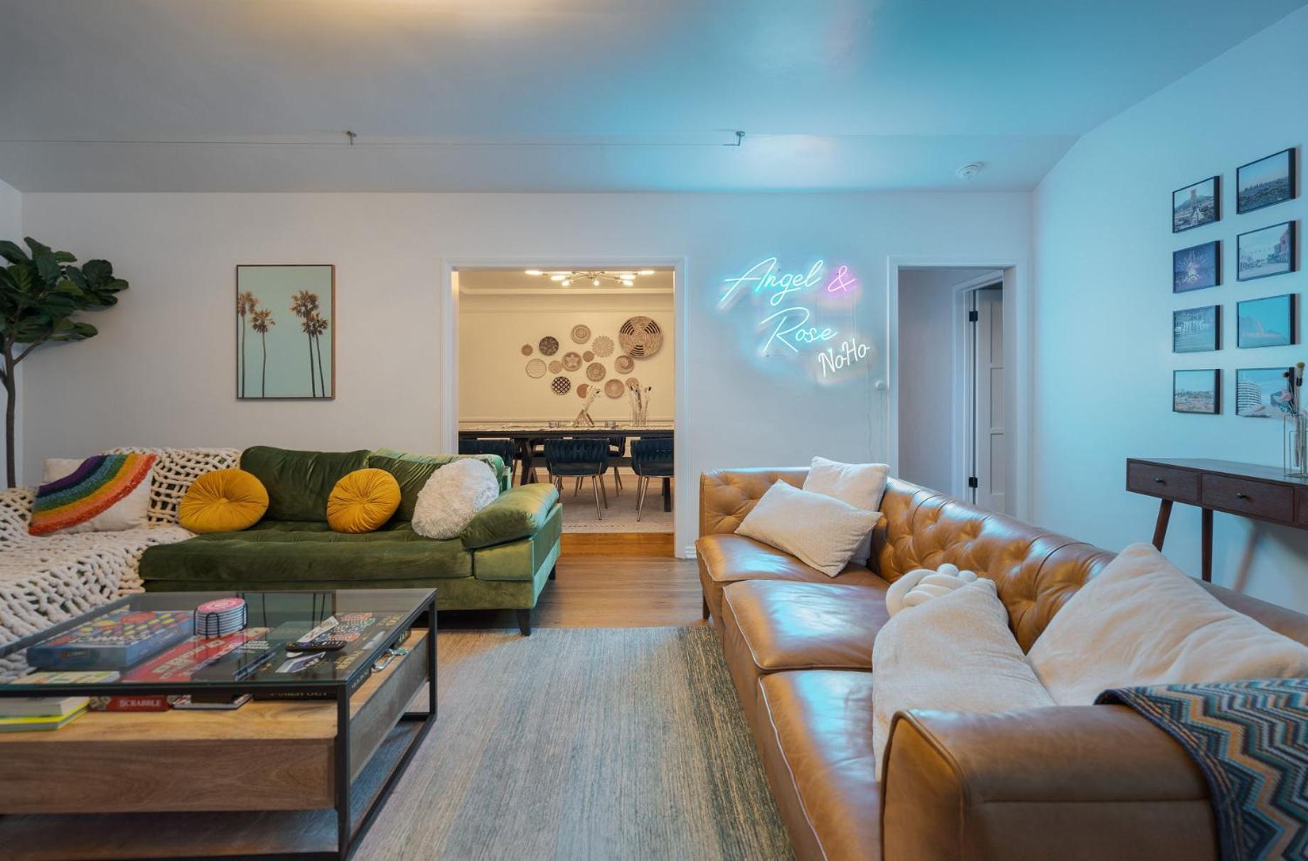 Angel&Rose Universal Hollywood Heated Pool House King Bed Los Angeles