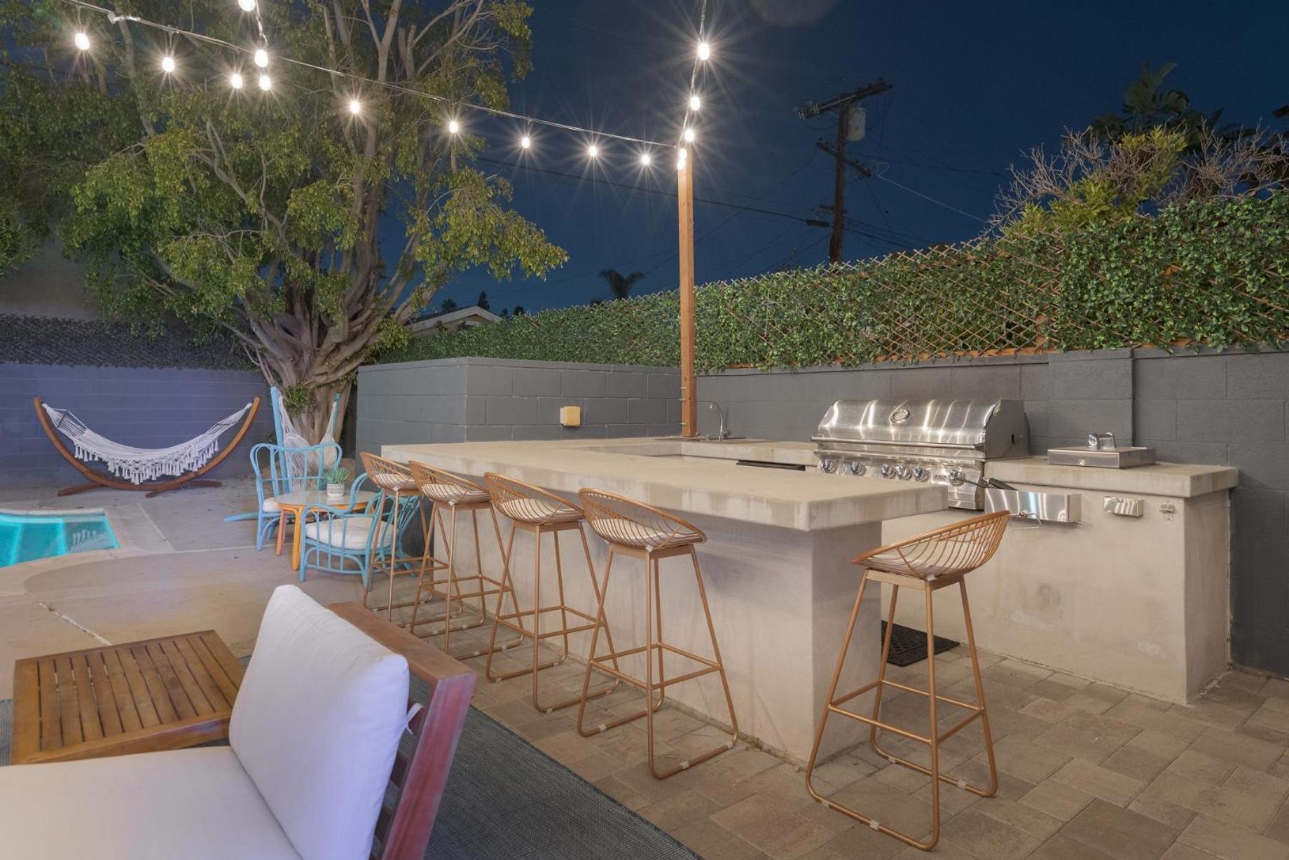 Angel&Rose Universal Hollywood Heated Pool House King Bed Holiday home *