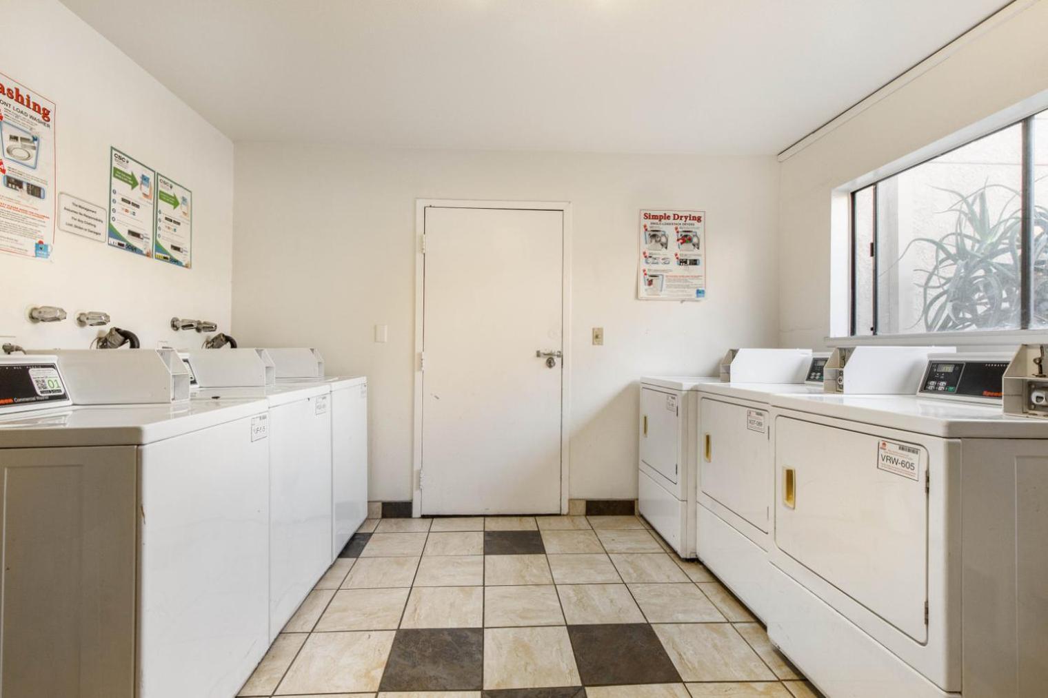 Apartment N Hollywood 2br W Gym Pool Nr Tj Shops Lax-632