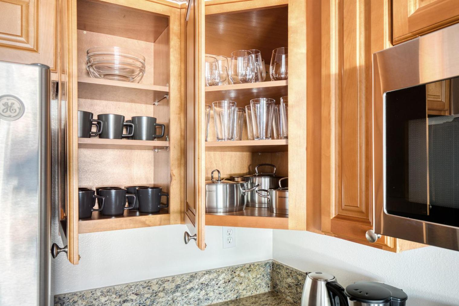 N Hollywood 2br W Gym Pool Nr Tj Shops Lax-632 Apartment