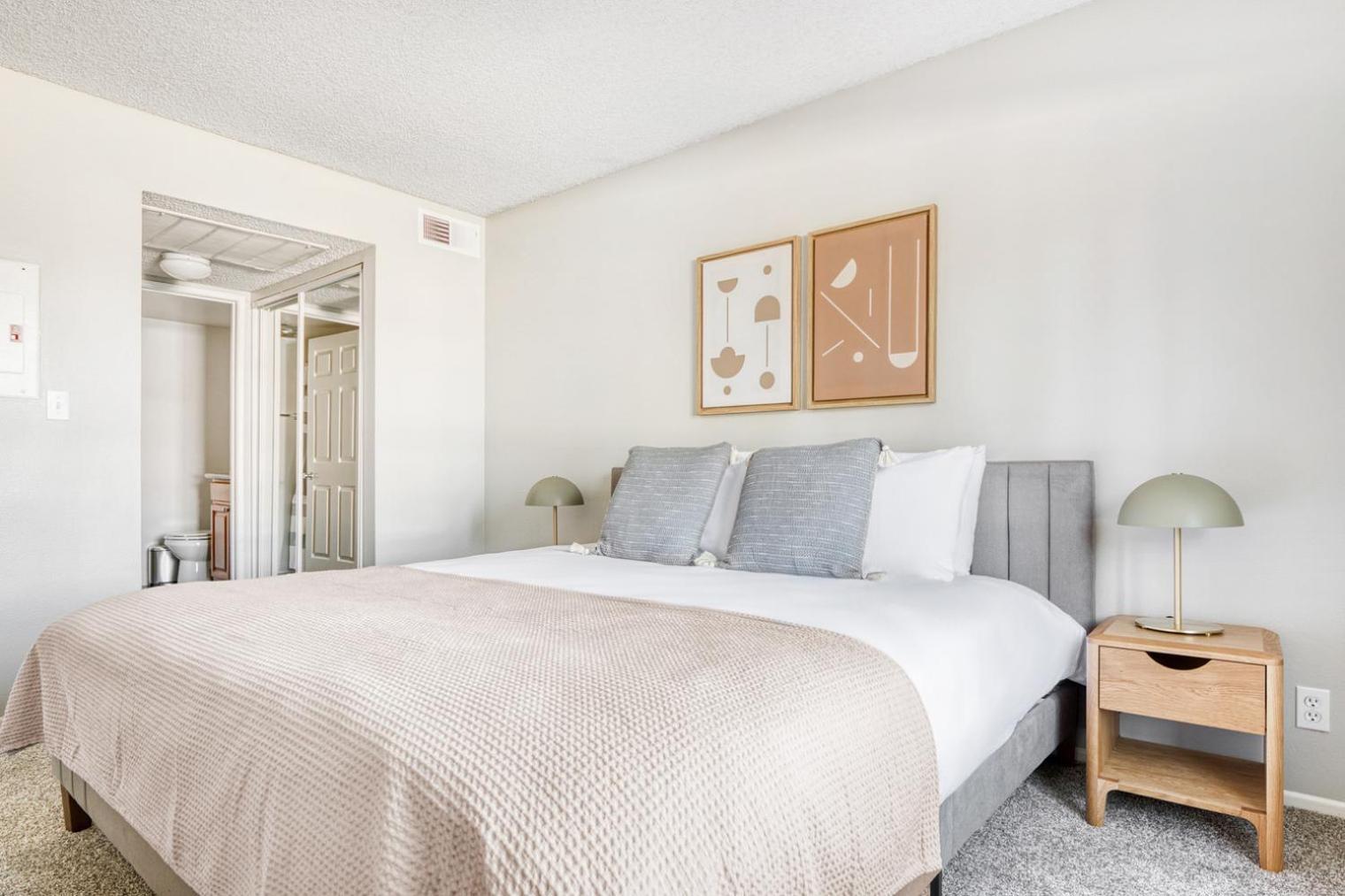 N Hollywood 2br W Gym Pool Nr Tj Shops Lax-632 Apartment Los Angeles