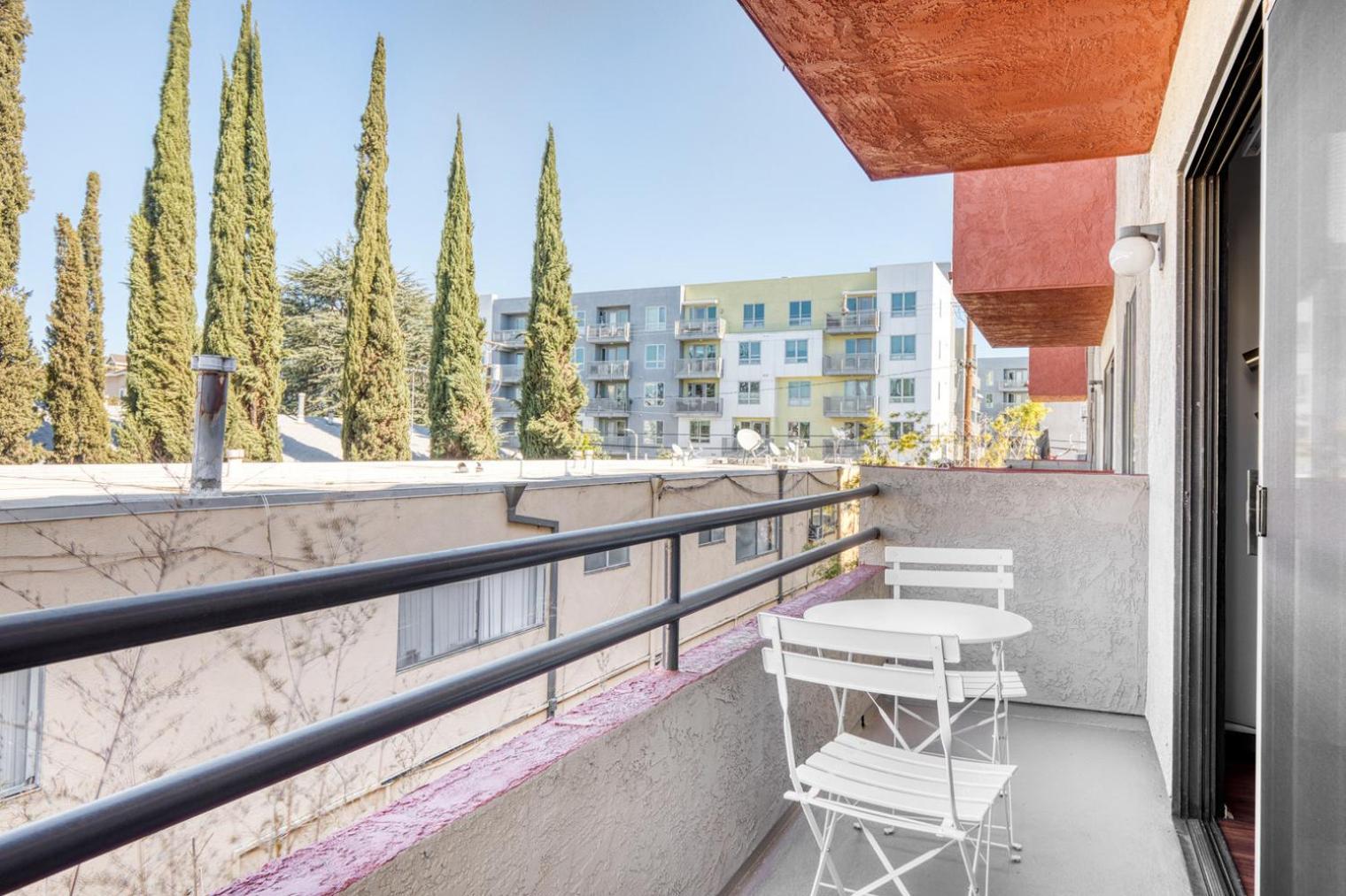 N Hollywood 2br W Gym Pool Nr Tj Shops Lax-632 * Los Angeles