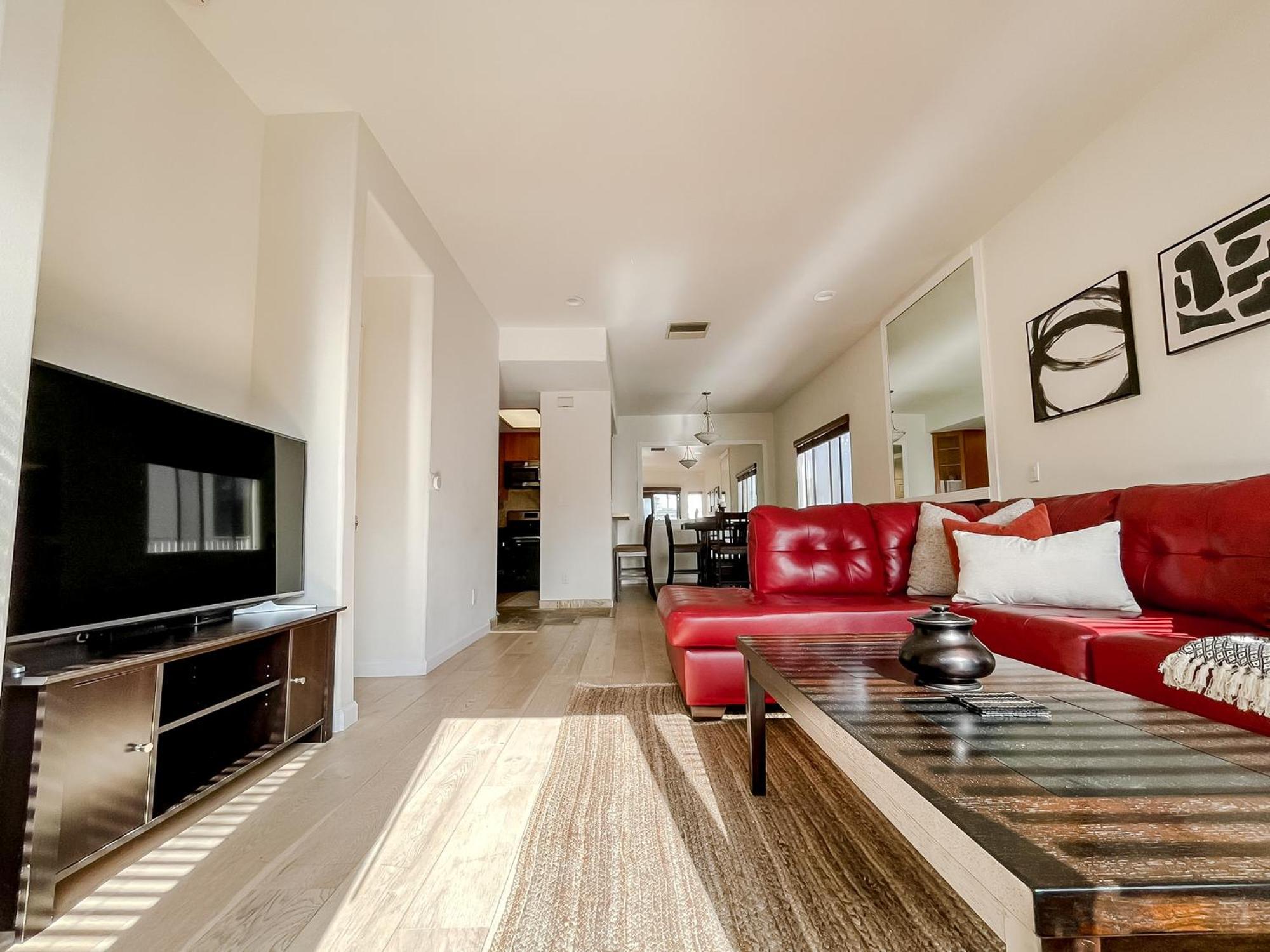 *weho/beverly Hills* Luxury 2bd/2.5ba + Balconies