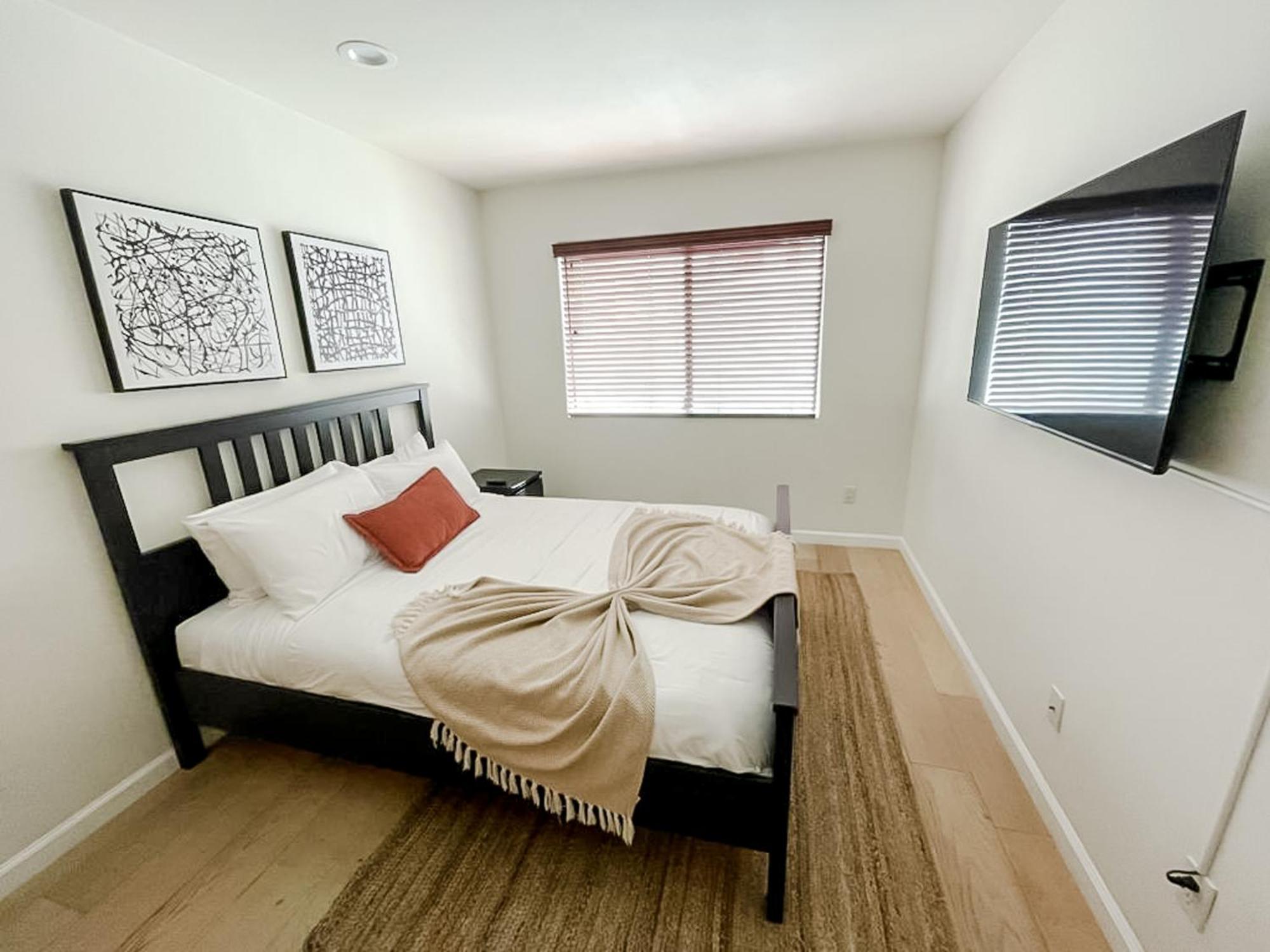 Apartment *weho/beverly Hills* Luxury 2bd/2.5ba + Balconies Los Angeles