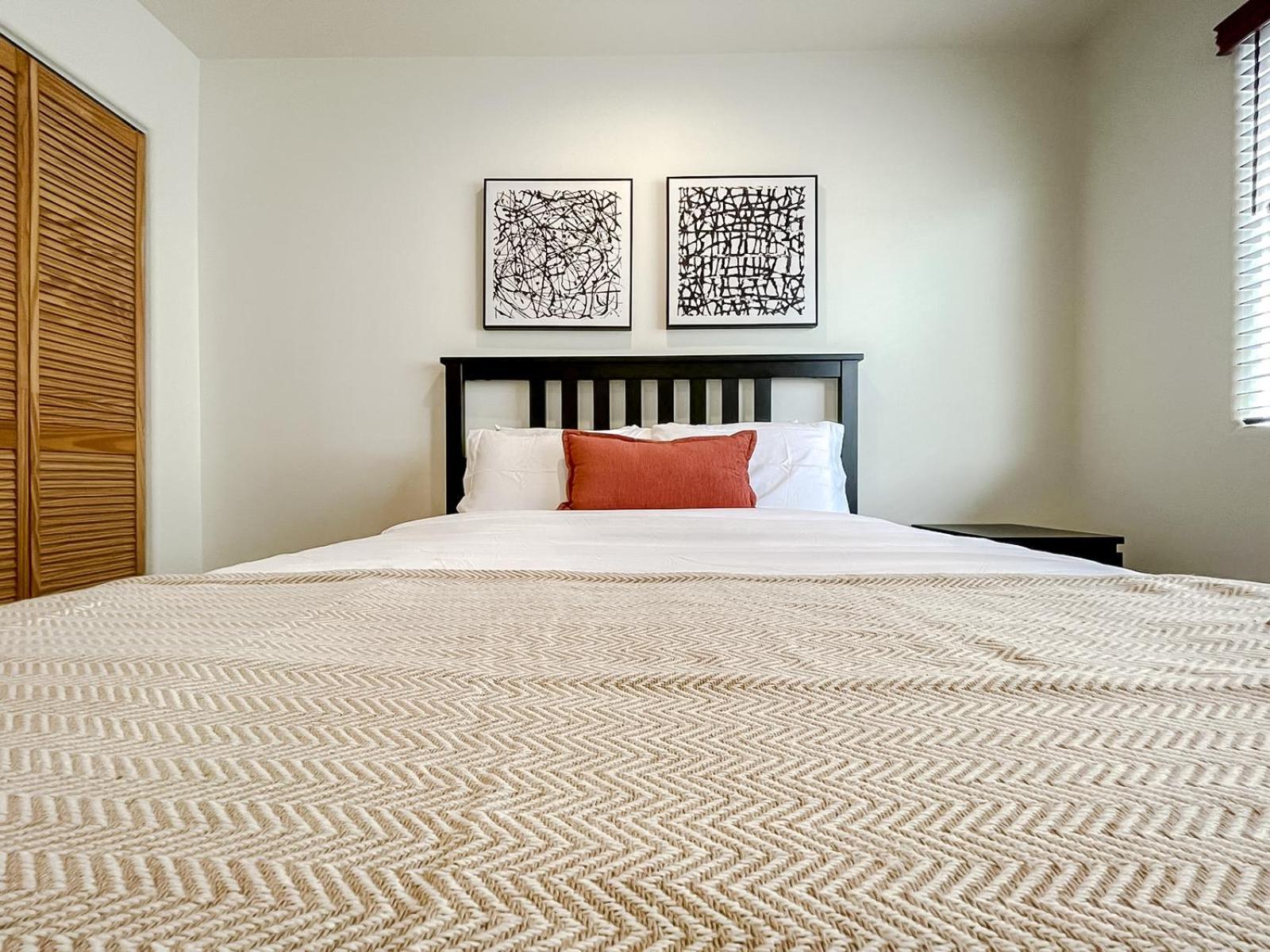 *weho/beverly Hills* Luxury 2bd/2.5ba + Balconies * Los Angeles