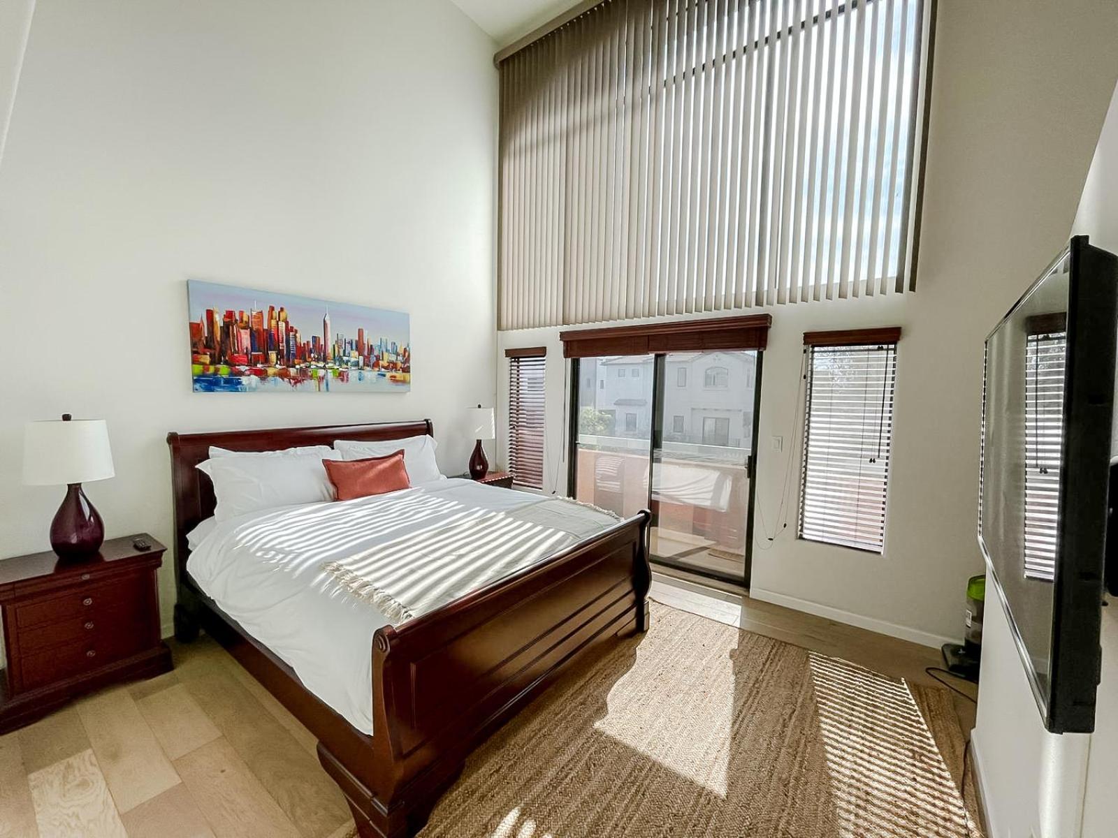 Apartment *weho/beverly Hills* Luxury 2bd/2.5ba + Balconies