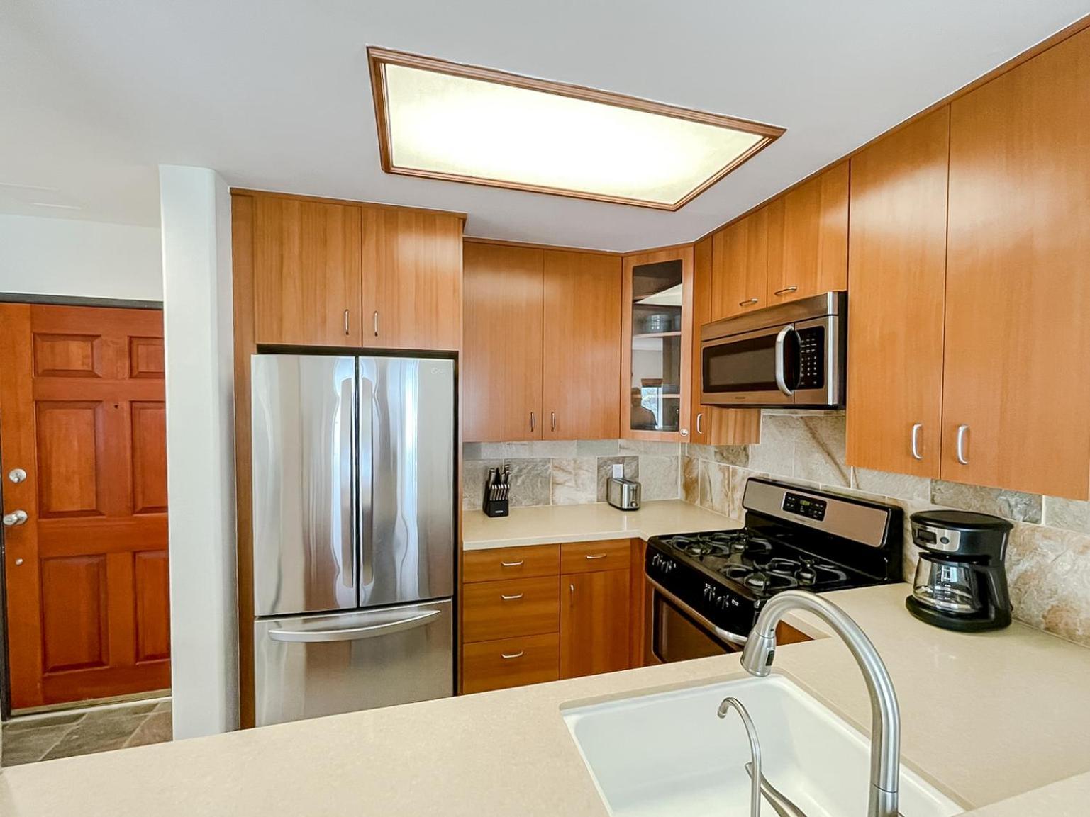Apartment *weho/beverly Hills* Luxury 2bd/2.5ba + Balconies *