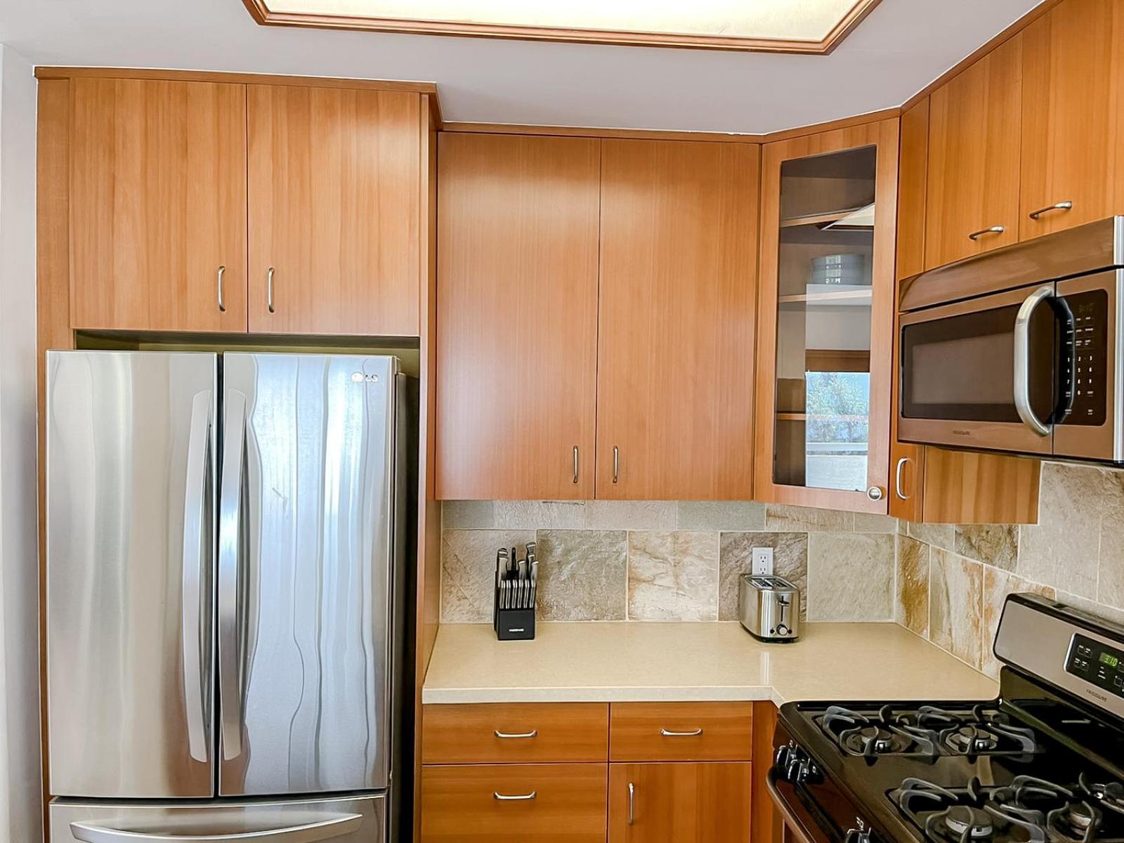 *weho/beverly Hills* Luxury 2bd/2.5ba + Balconies Apartment Los Angeles
