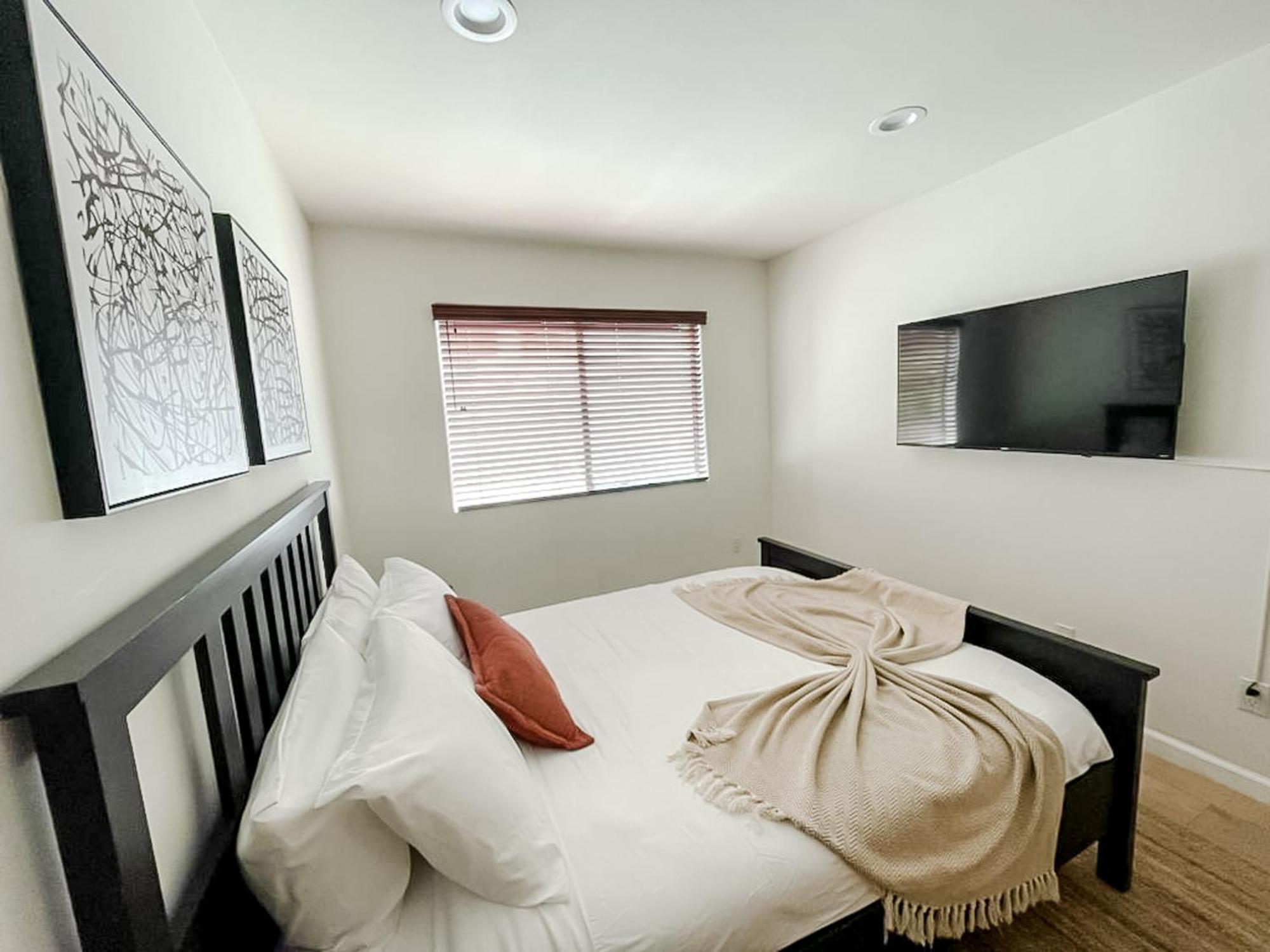 Apartment *weho/beverly Hills* Luxury 2bd/2.5ba + Balconies Los Angeles