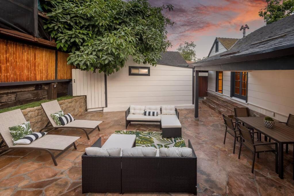 Apartamento Luxurious Bel Air W/ Jacuzzi! 2bd 2ba Los Angeles