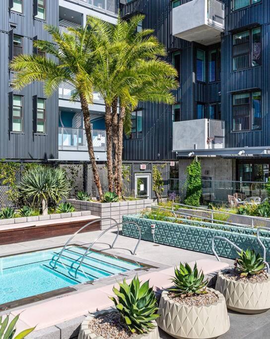 Apartment Luxury Modern And Bright In Hollywood 2br 2ba- 5215 Los Angeles