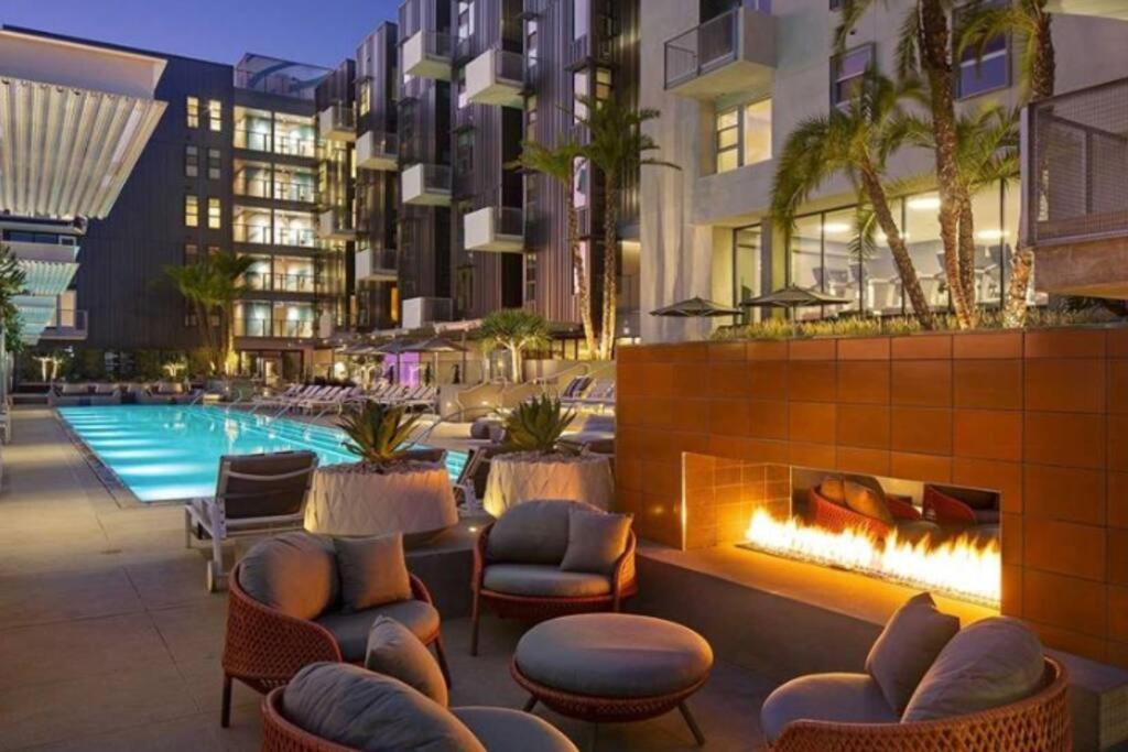 Luxury Modern And Bright In Hollywood 2br 2ba- 5215 Los Angeles