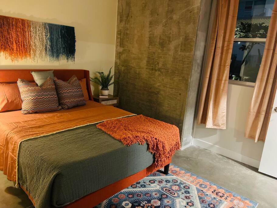 Apartment Luxury Modern And Bright In Hollywood 2br 2ba- 5215