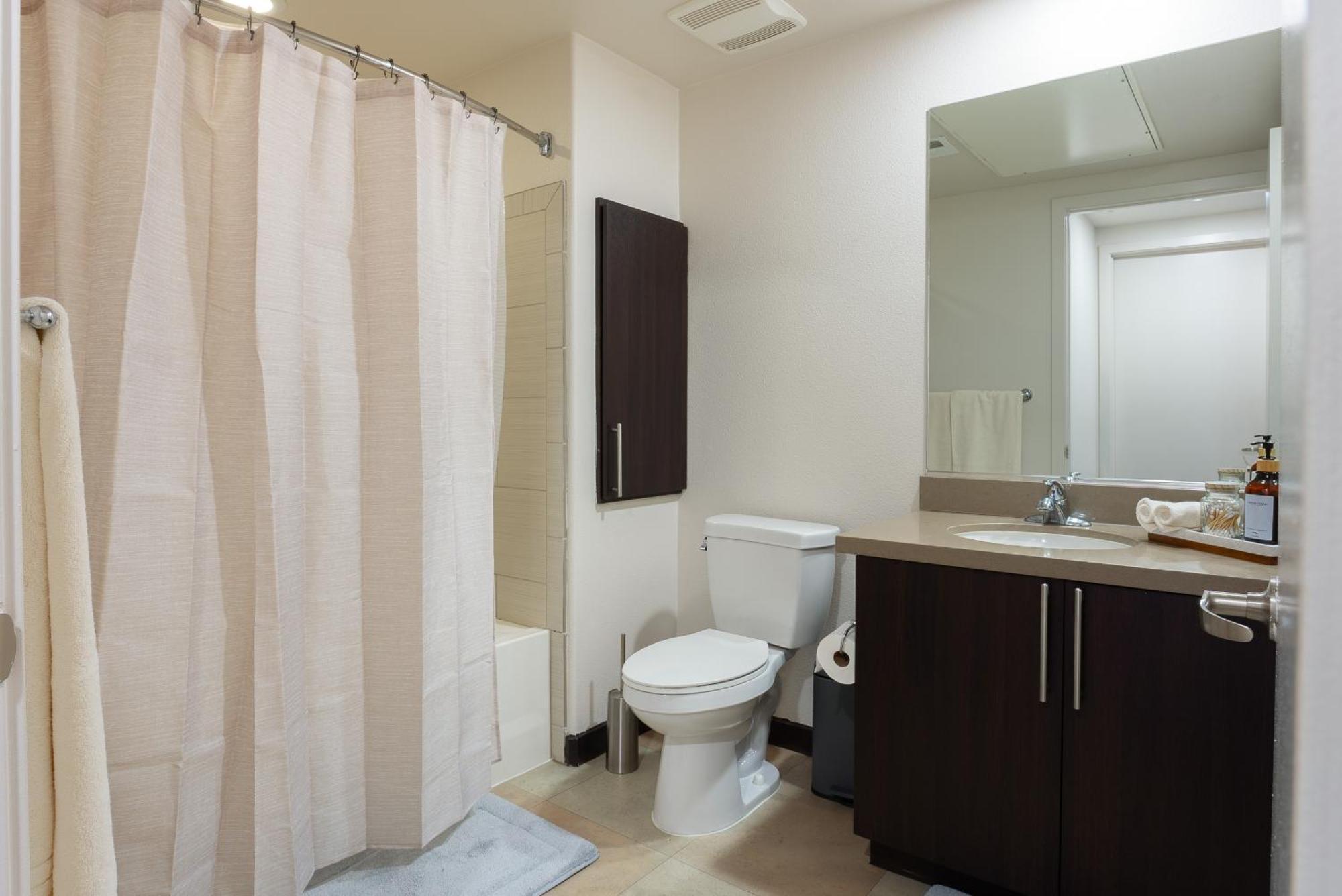 Charming Luxury With Hollywood Sign View Apartment Los Angeles