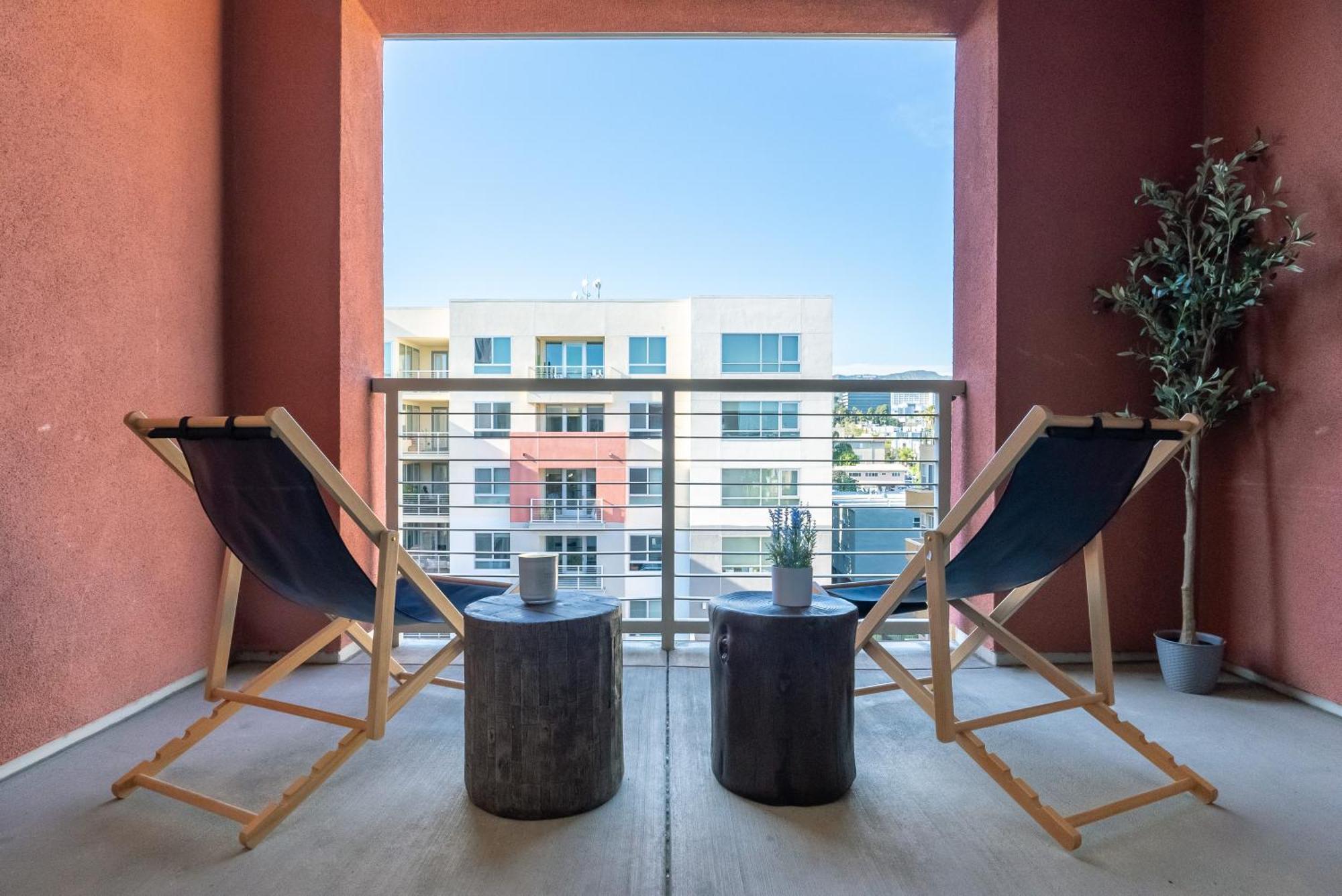 Charming Luxury With Hollywood Sign View * Los Angeles