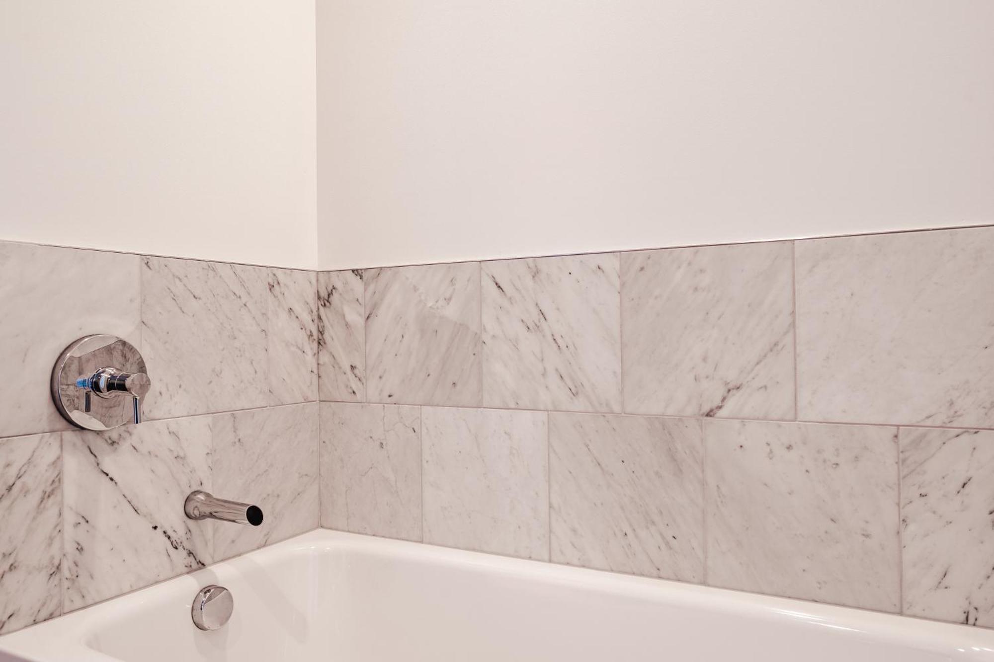 3 Bed 3 Bath Penthouse At Prime Location