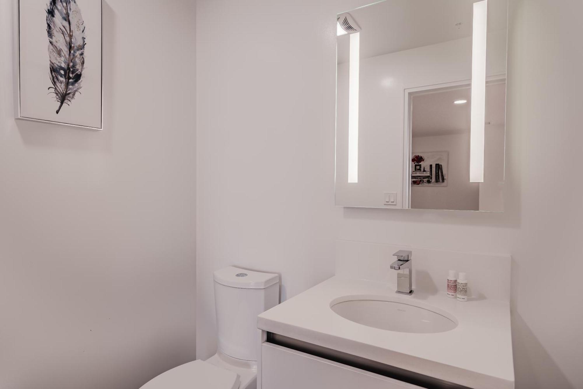 3 Bed 3 Bath Penthouse At Prime Location