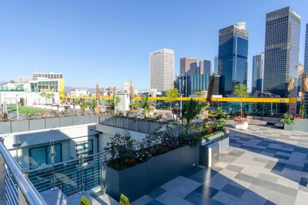 Sleeps 9 Three Bedroom Heart Of Downtown Angeles Los Angeles