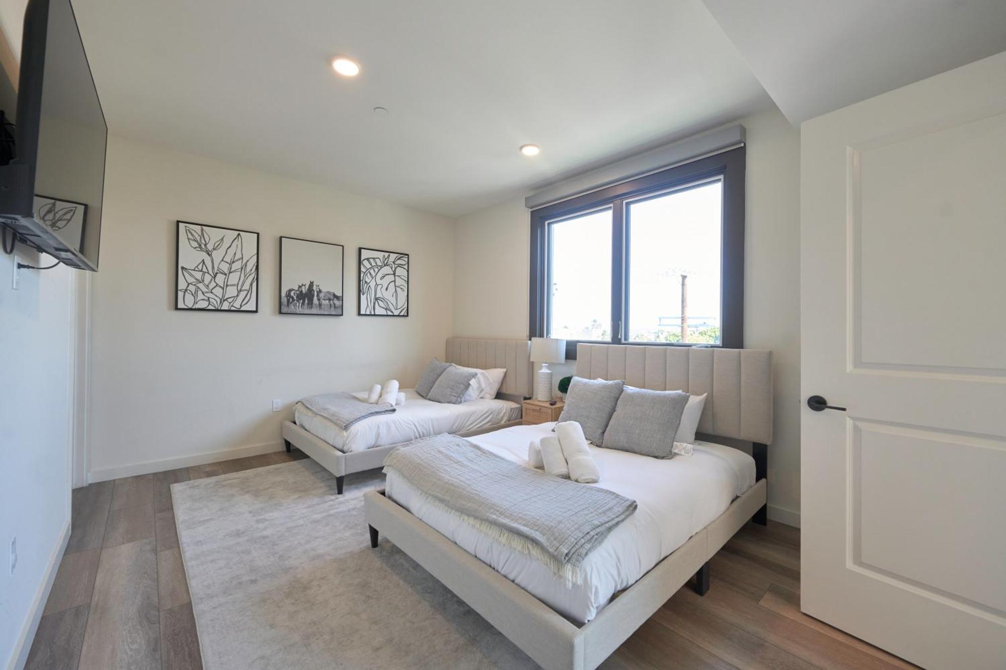 Apartment Beverly Hills Penthouse 2bd 2ba Floor! Los Angeles