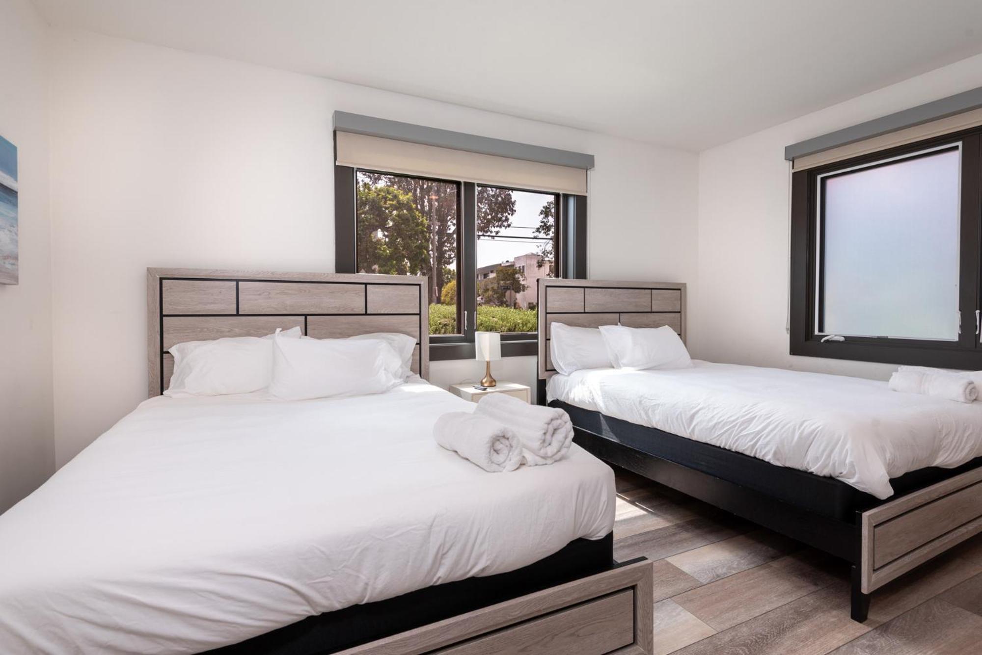 Apartment Beverly Hills Luxury 2bd 2ba Gated Parking! Los Angeles