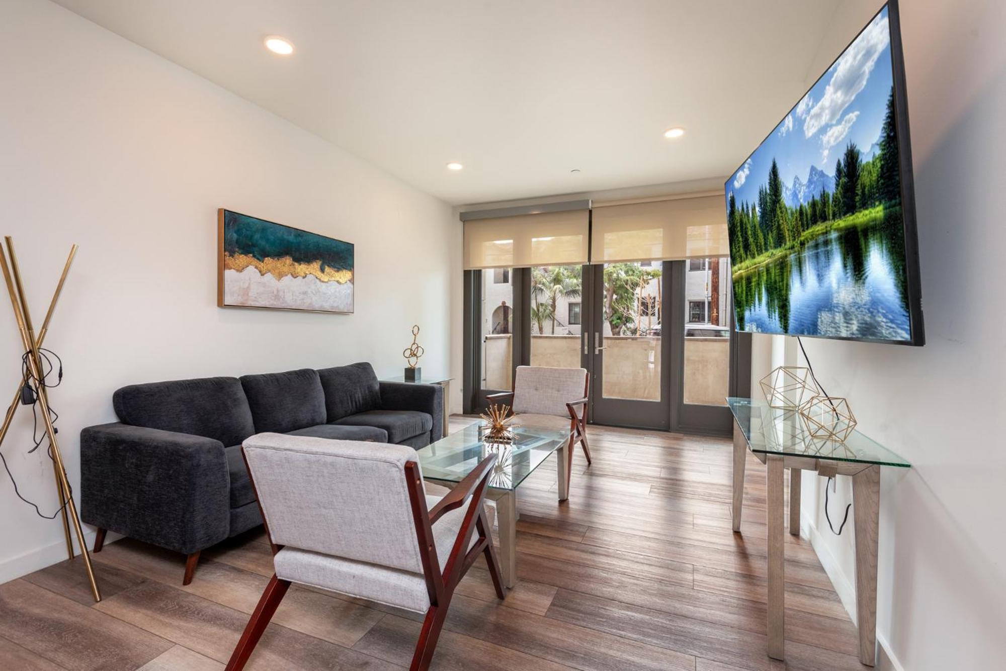 Apartment Beverly Hills Luxury 2bd 2ba Gated Parking! *