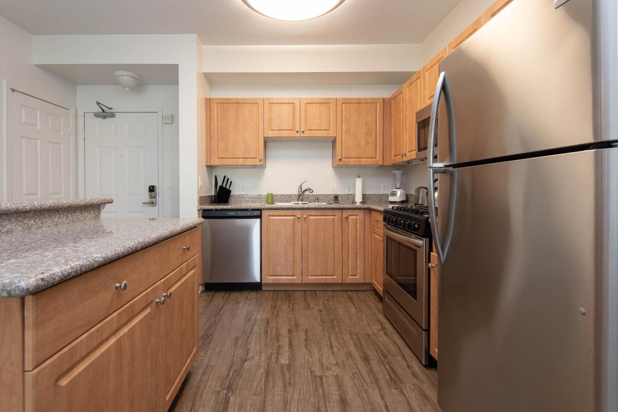 Two Bedroom Sleeps 6 With Free Parking Near Boating *