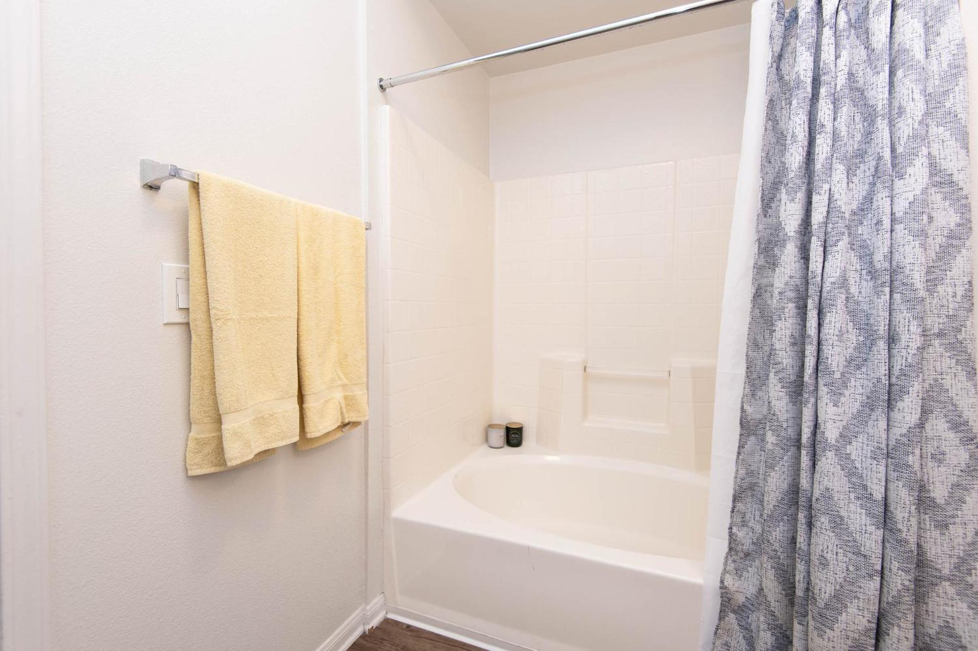 Two Bedroom Sleeps 6 With Free Parking Near Boating Los Angeles