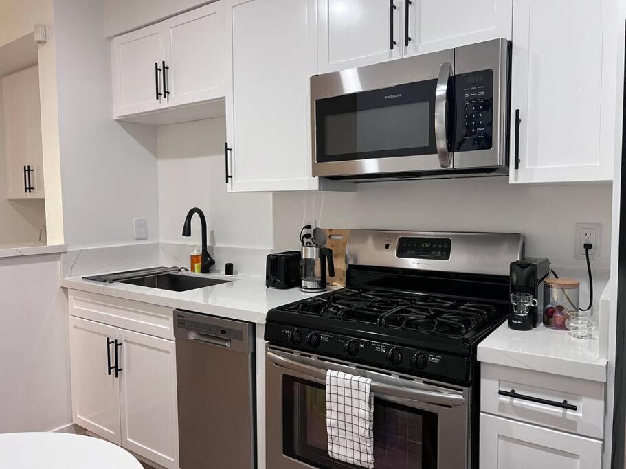 Fortuna-seaside Retreat In Santa Monica, Steps To The Beach, Free Parking Los Angeles