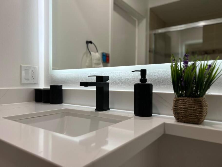 Apartamento Fortuna-seaside Retreat In Santa Monica, Steps To The Beach, Free Parking Los Angeles