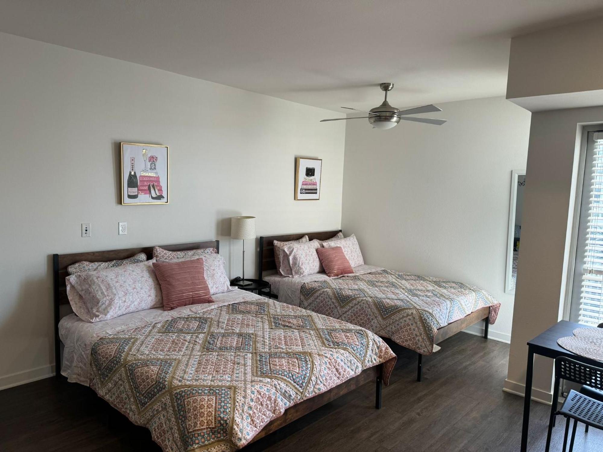 Apartment Incredible Hollywood Loft Free Parking Los Angeles