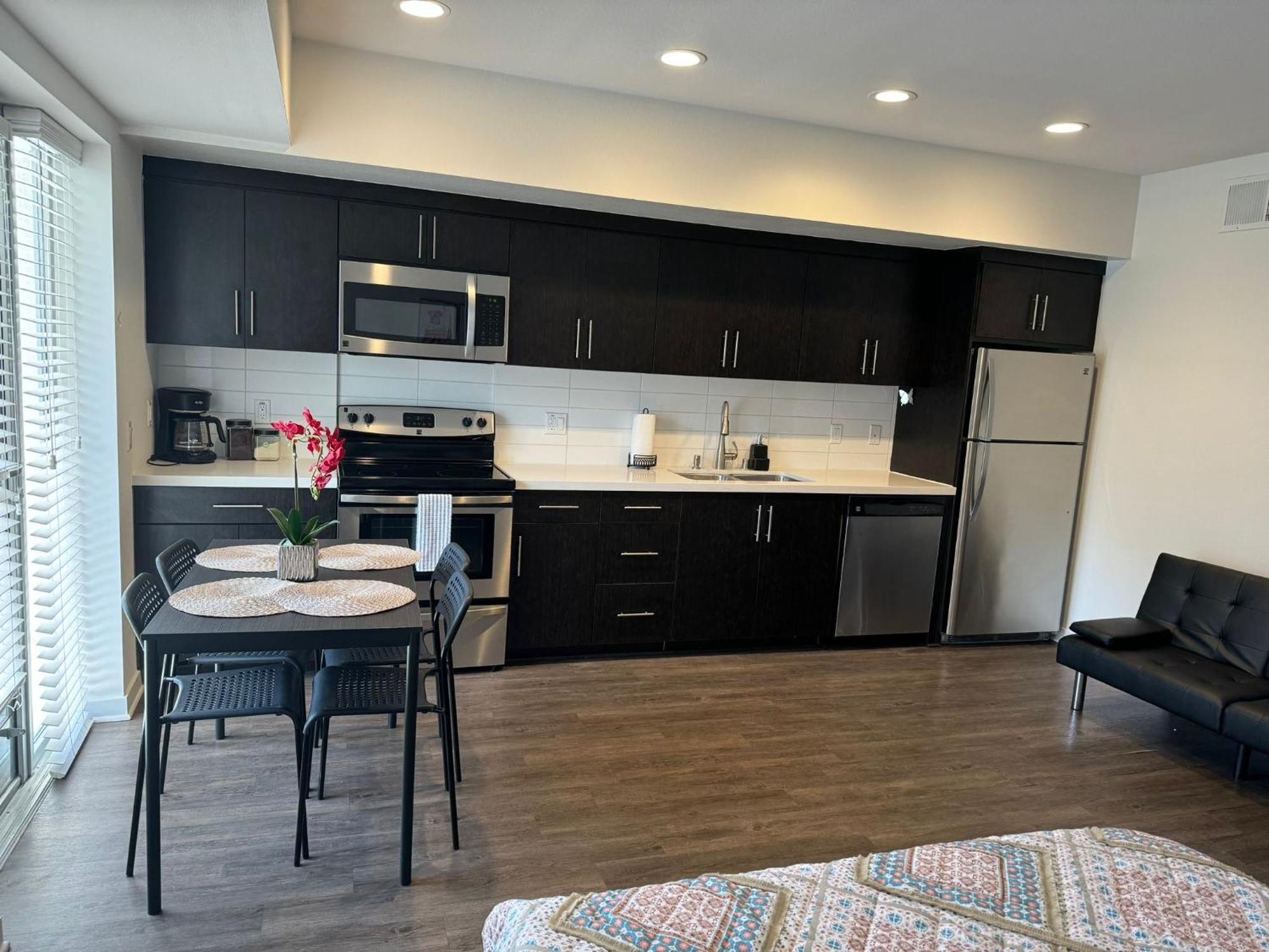 Apartment Incredible Hollywood Loft Free Parking