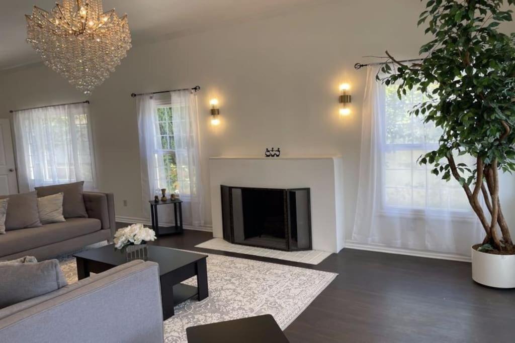 Apartamento 3 Bd In Heart Of Beverly Hills *