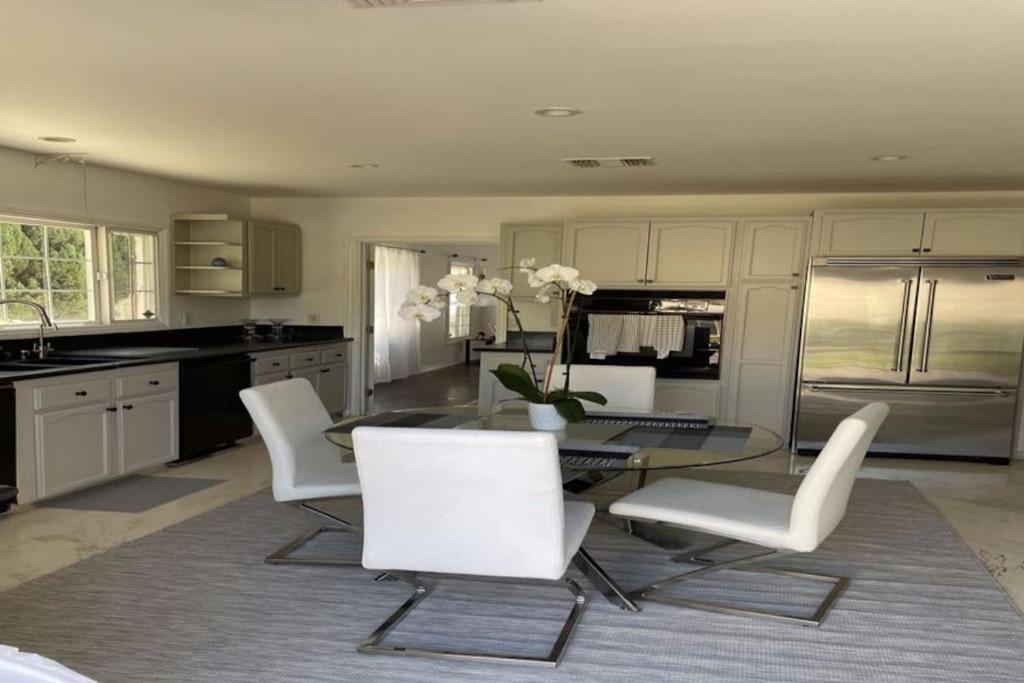 Apartamento 3 Bd In Heart Of Beverly Hills Los Angeles