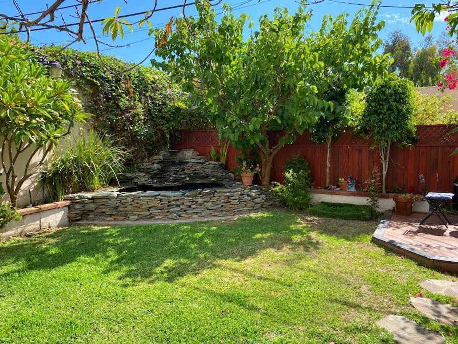 3 Bd In Heart Of Beverly Hills