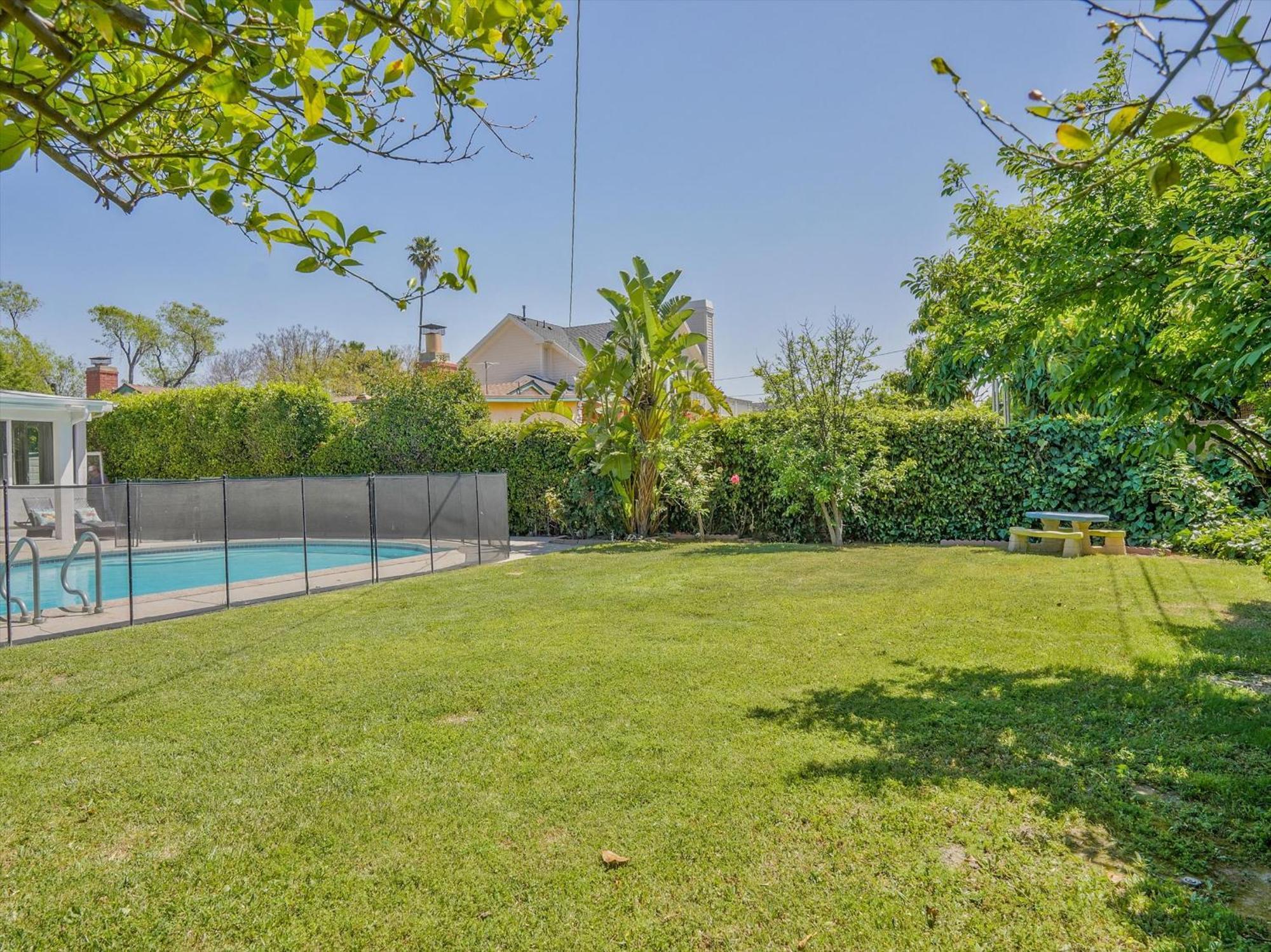 Hollywood Dream Pool & King Beds *