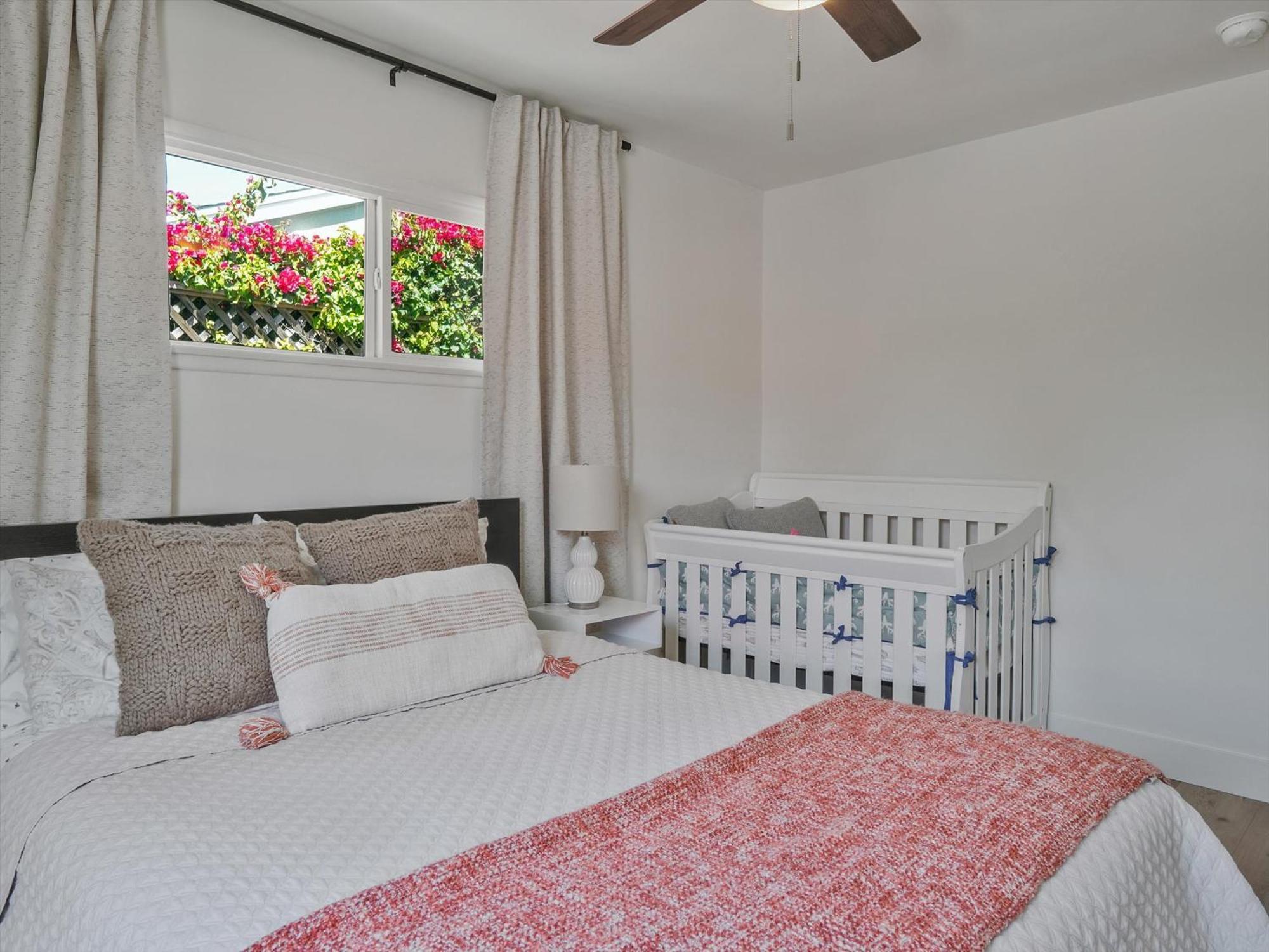 Hollywood Dream Pool & King Beds