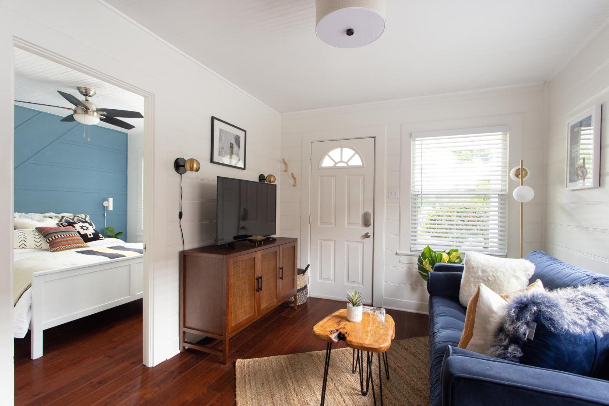 Stylish 2bed 2bath Culver With Bicycles Holiday home Los Angeles