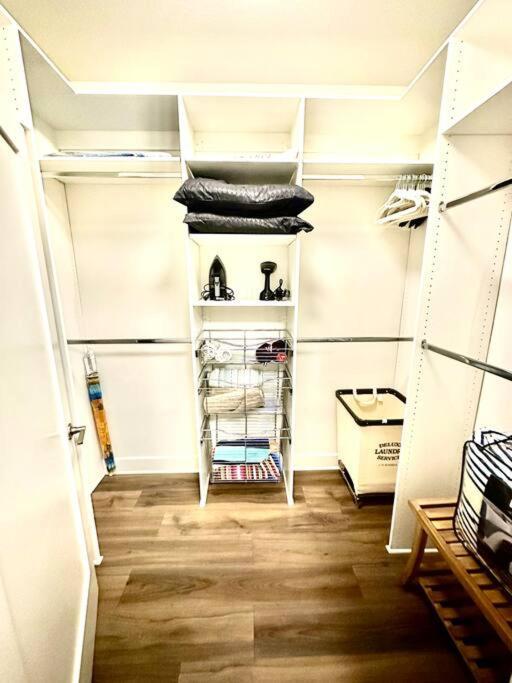 Ocean Club - 1 Bedroom Apartment *