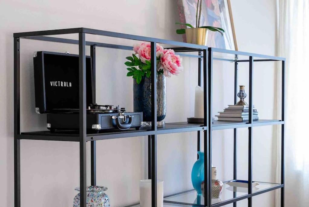 Tulip - 2 Bedroom In West Hollywood Apartment Los Angeles