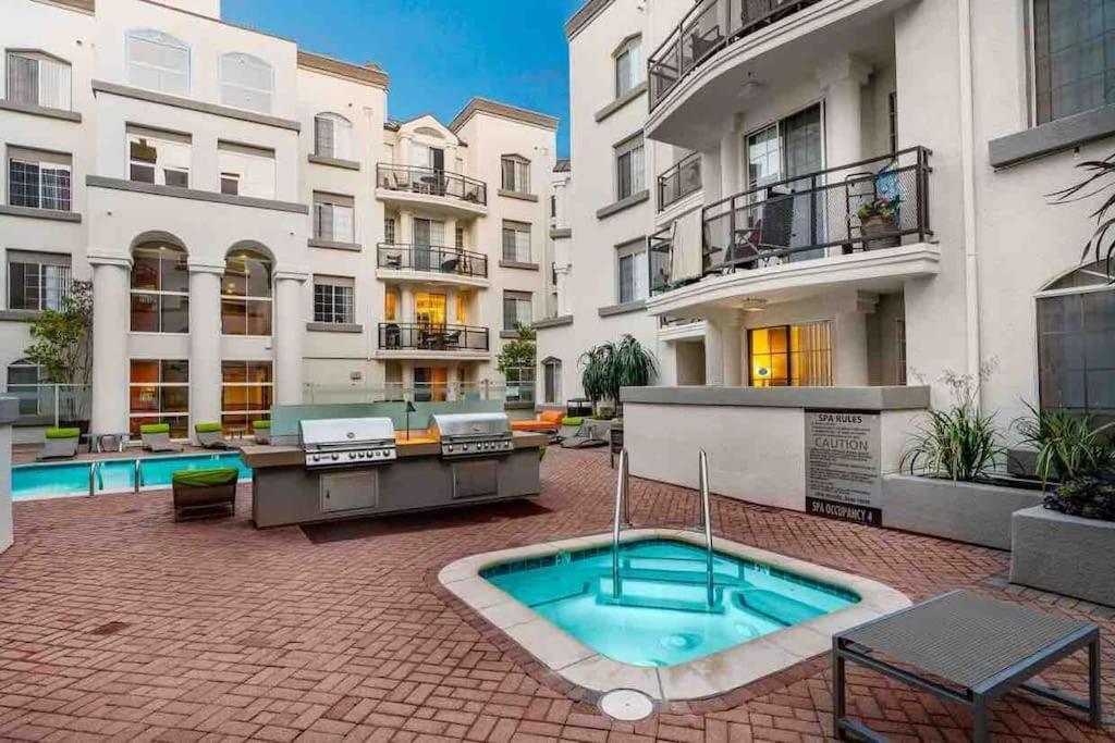 Tulip - 2 Bedroom In West Hollywood *