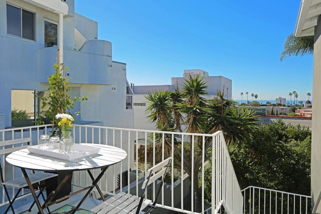 Ocean View With Your Capuccino Apartment